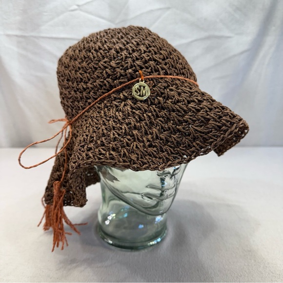 Steve Madden Floppy Summer Hat - Picture 2 of 13